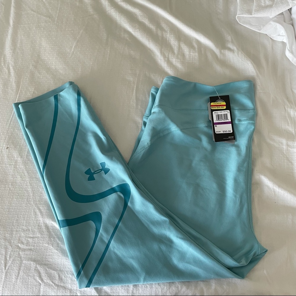 UA ankle cropped leggings